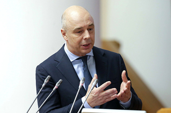 Силуанов объяснил, почему снижается курс рубля