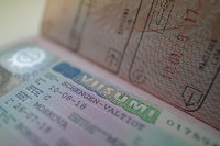 В России предлагают увеличить срок многократной визы для работающих во Владивостоке иностранцев