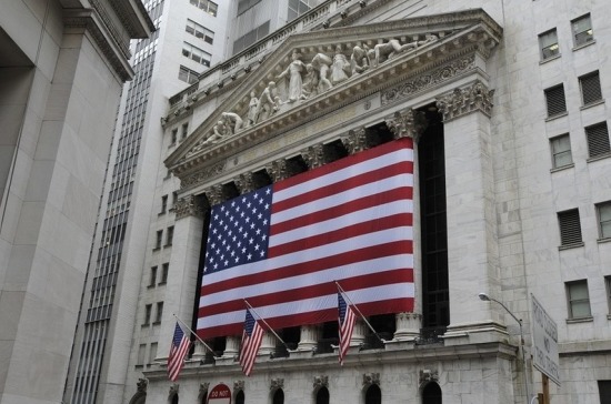 Фондовые торги в США открылись падением основных индексов