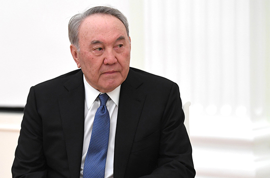 Назарбаев поручил активу правящей партии Казахстана начать подготовку к выборам