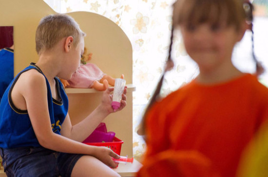 В Костроме появились государственные няни