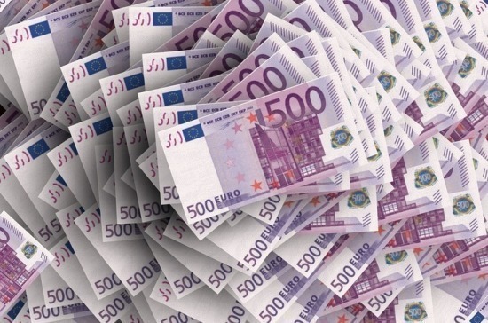 Курс евро превысил отметку в 84 рубля