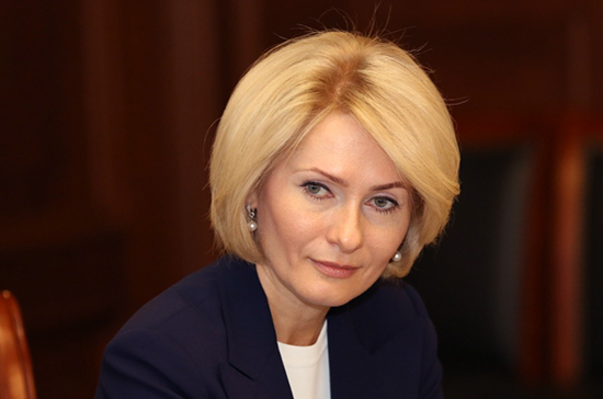 Абрамченко поручила обеспечить бесперебойную поставку продуктов для населения