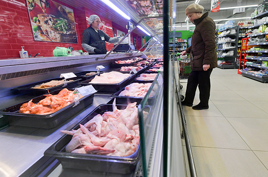 В Минпромторге отметили спад спроса на продукты в некоторых регионах России