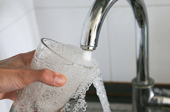 В Австрии в условиях «коронакризиса» заявили о безопасности питьевой воды