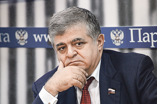 Джабаров: Россия не ставит гуманитарную помощь в зависимость от отмены санкций