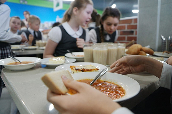 Ярославских школьников обеспечат пайками на время дистанционного обучения