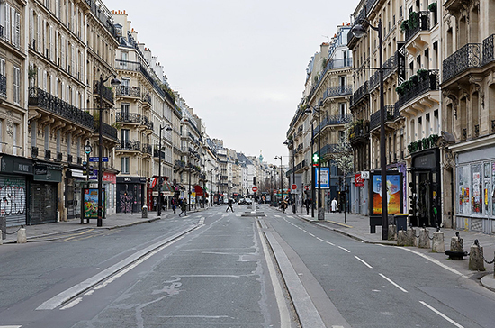 Жительница Парижа рассказала, как изменилась жизнь во Франции из-за коронавируса
