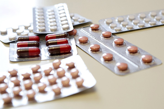 Госдума приняла закон о дистанционной продаже лекарств