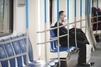 В Петербурге пассажиров в метро стало меньше в семь раз