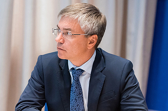 Депутат Ревенко разъяснил правила получения кредитных каникул для бизнесменов