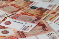 Работающие в апреле россияне получат зарплаты в одинарном размере