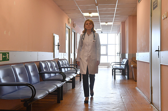 Россиянам рекомендовали отказаться от похода к врачу при отсутствии угрозы жизни