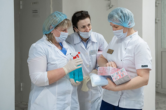 В Москве врачи предложили не разделять стационары для лечения пневмонии и коронавируса