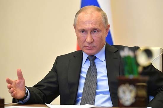 Путин указал на необходимость экстраординарных мер для борьбы с коронавирусом 