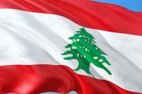 В Ливане демонстранты перекрыли дороги и обвинили правительство в бездействии на фоне резкого падения уровня жизни
