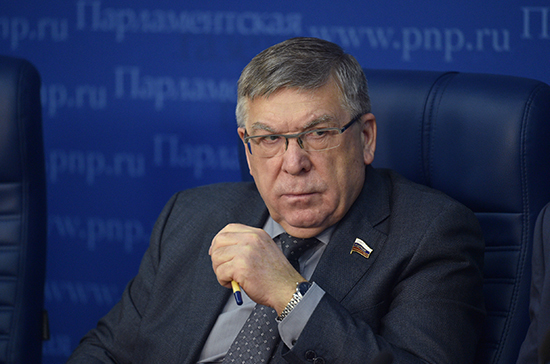 Рязанский посоветовал не планировать отдых за границей в этом году