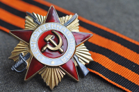 Руководители фракций Госдумы поздравили россиян с 75-летием Победы