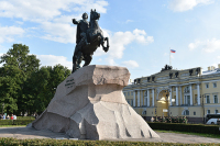 Когда столица России переехала из Москвы в Санкт-Петербург
