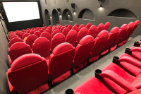 Кинотеатры рассчитывают возобновить работу в середине июля