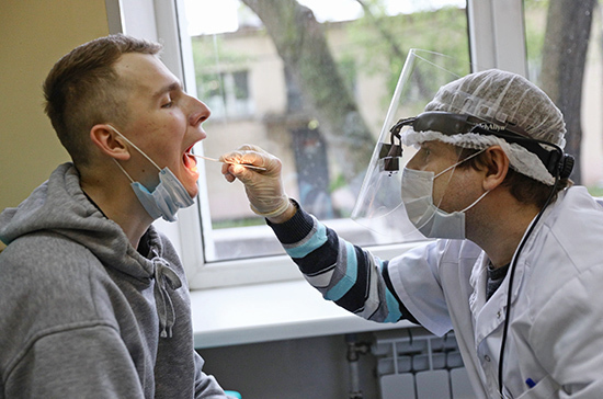 В России выявили 8599 новых случаев заражения коронавирусом