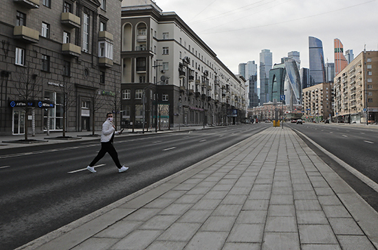 Ограничения из-за коронавируса в Москве могут ослабить через две недели 