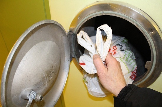 В кабмине предлагают отказаться от мусоропроводов в новых домах