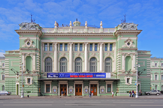 Мариинский театр покажет оперу Пуччини «Тоска» онлайн