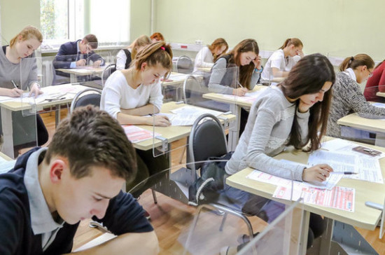 Выпускники Свердловской области смогут сдать ЕГЭ без масок и перчаток