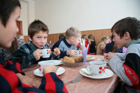 Журавлёв: средства на организацию питания школьников поступят в регионы вовремя