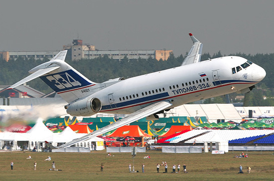 В Совфеде предложили начать выпуск пассажирских самолётов Ту-334