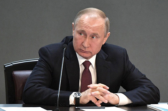 Россия лидирует в разработке новых видов вооружений, заявил Путин