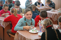 В 2020 году на горячее питание школьников выделят 22 млрд рублей