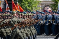 Французский политик назвал впечатляющим парад Победы в Москве