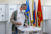 Сергей Шойгу проголосовал по поправкам в Конституцию