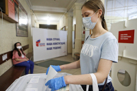 На Украине открылись участки для голосования по поправкам к Конституции России