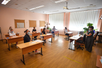 В «Единой России» оценили ситуацию с введением доплат учителям за работу на ЕГЭ