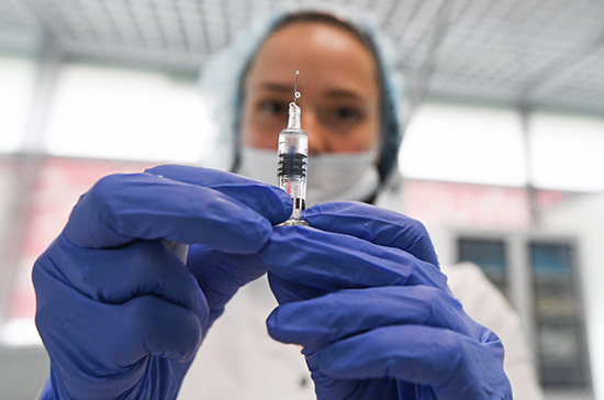 В России успешно завершились испытания первой в мире вакцины от COVID-19