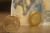 Экономист предсказал укрепление рубля к весне 2021 года