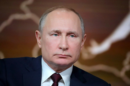 Путин согласился с переносом шествия «Бессмертного полка» на 2021 год