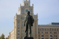 Когда в Москве поставили памятник Маяковскому