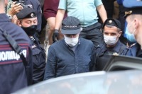 Суд продлил домашний арест Ефремова на шесть месяцев