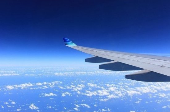 СМИ: большинство россиян предпочитает путешествовать на самолете