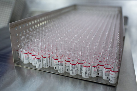 Китай и Россия планируют провести совместные испытания вакцины от COVID-19