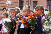 В России предложили дать дополнительный выходной родителям первоклассников