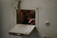 Заключённых в тюрьмах хотят сажать в одиночные камеры за плохое поведение