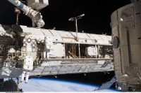 Космонавты изолируются на МКС из-за утечки воздуха