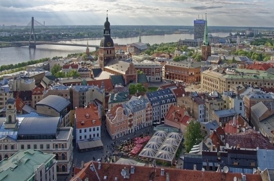Латвия передумала ограничивать въезд жителей Литвы и Эстонии из-за коронавируса