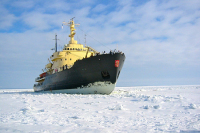 ФСБ хочет разрешить российским ледоколам пересекать границу без прохождения таможни