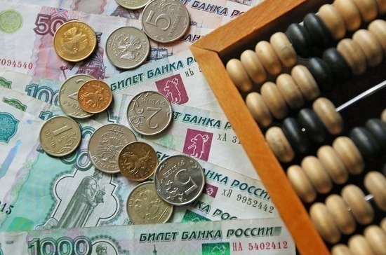 Просроченные долги россиян впервые с 2016 года превысили триллион рублей